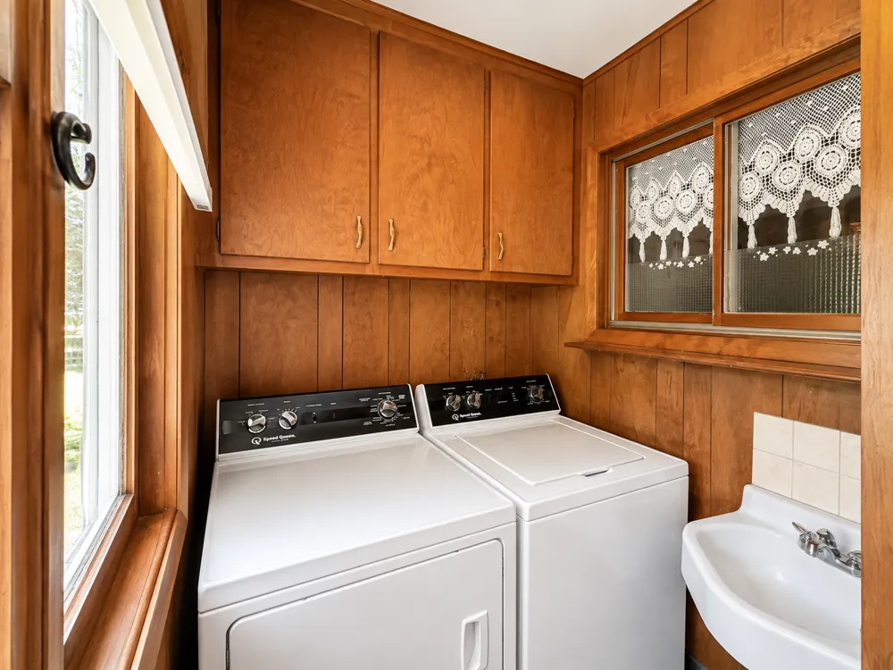 405 Oakwood Drive Durand, WI 54736