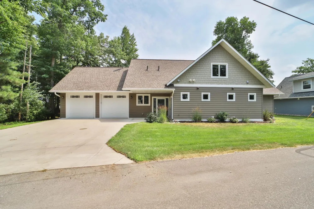 9362 Dorothy Avenue Brainerd, MN 56401