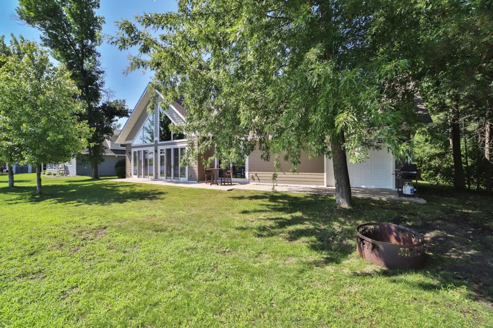 9362 Dorothy Avenue Brainerd, MN 56401