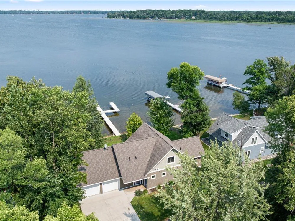 9362 Dorothy Avenue Brainerd, MN 56401