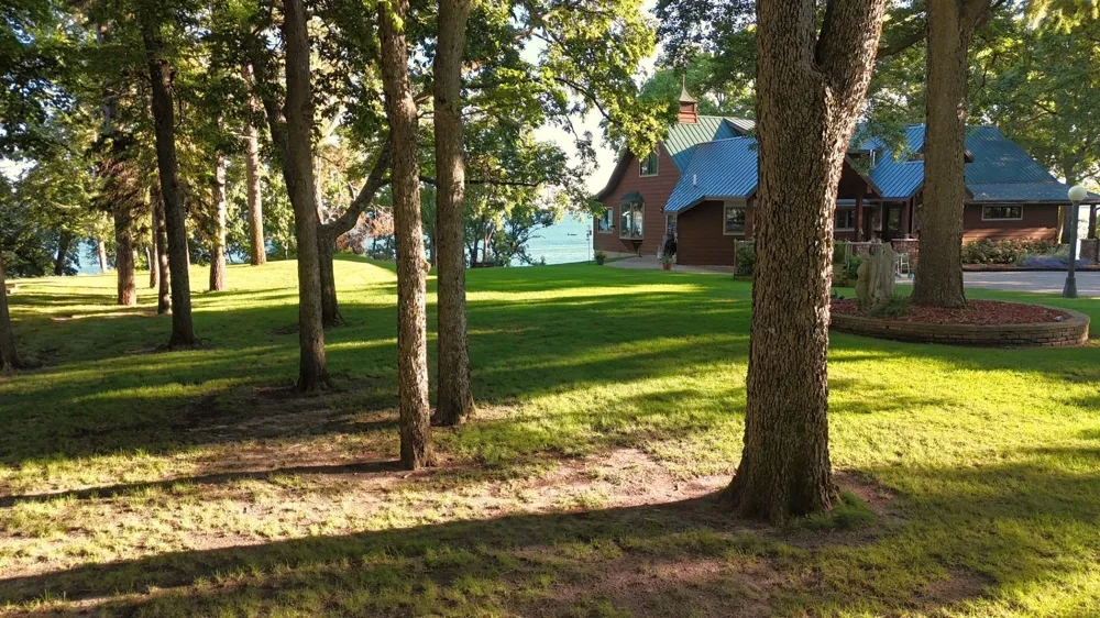 9881 Shore Drive Spicer, MN 56288