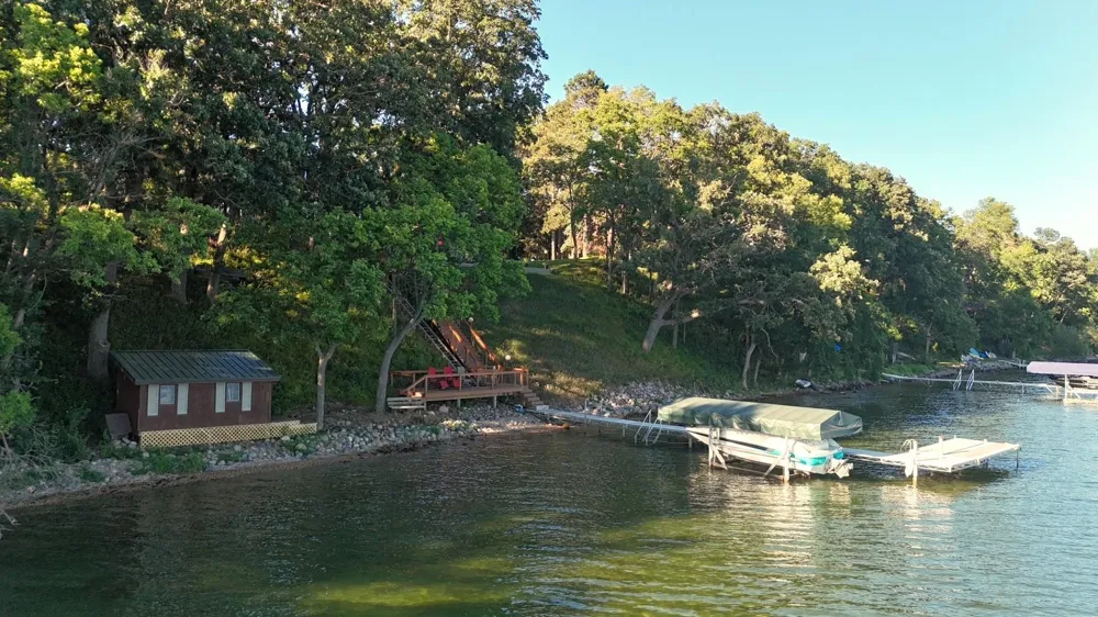 9881 Shore Drive Spicer, MN 56288