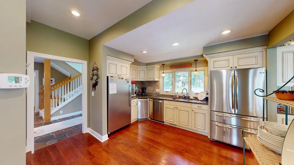 9881 Shore Drive Spicer, MN 56288