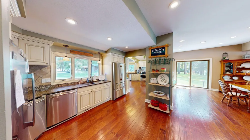 9881 Shore Drive Spicer, MN 56288