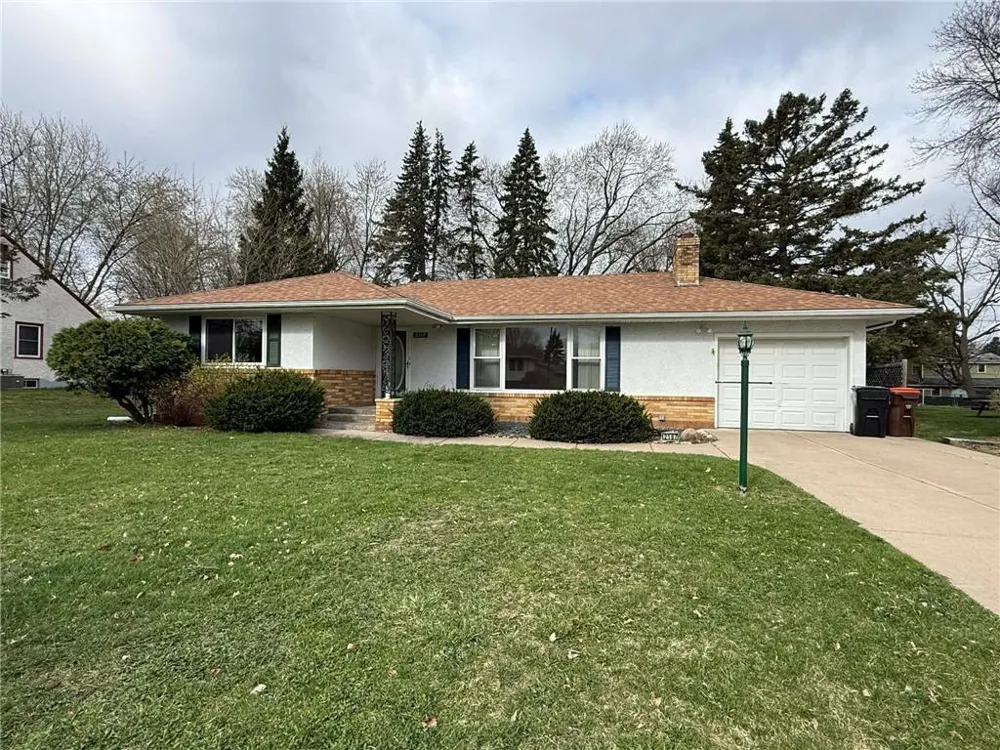 2187 Burr Street Maplewood, MN 55117