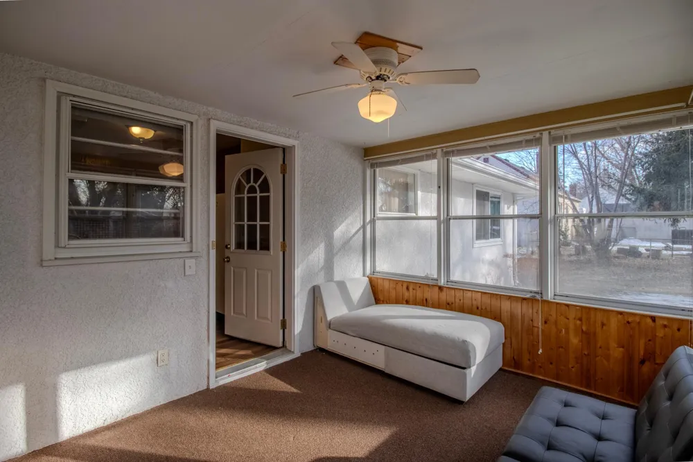 2187 Burr Street Maplewood, MN 55117