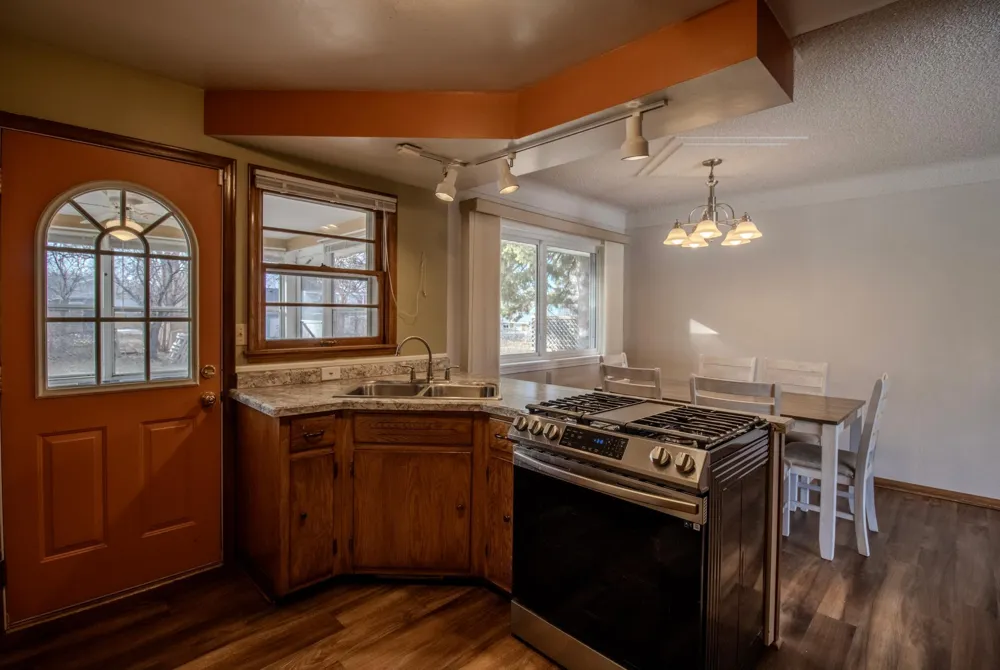 2187 Burr Street Maplewood, MN 55117
