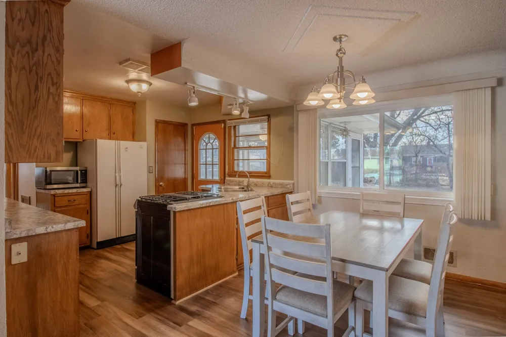 2187 Burr Street Maplewood, MN 55117