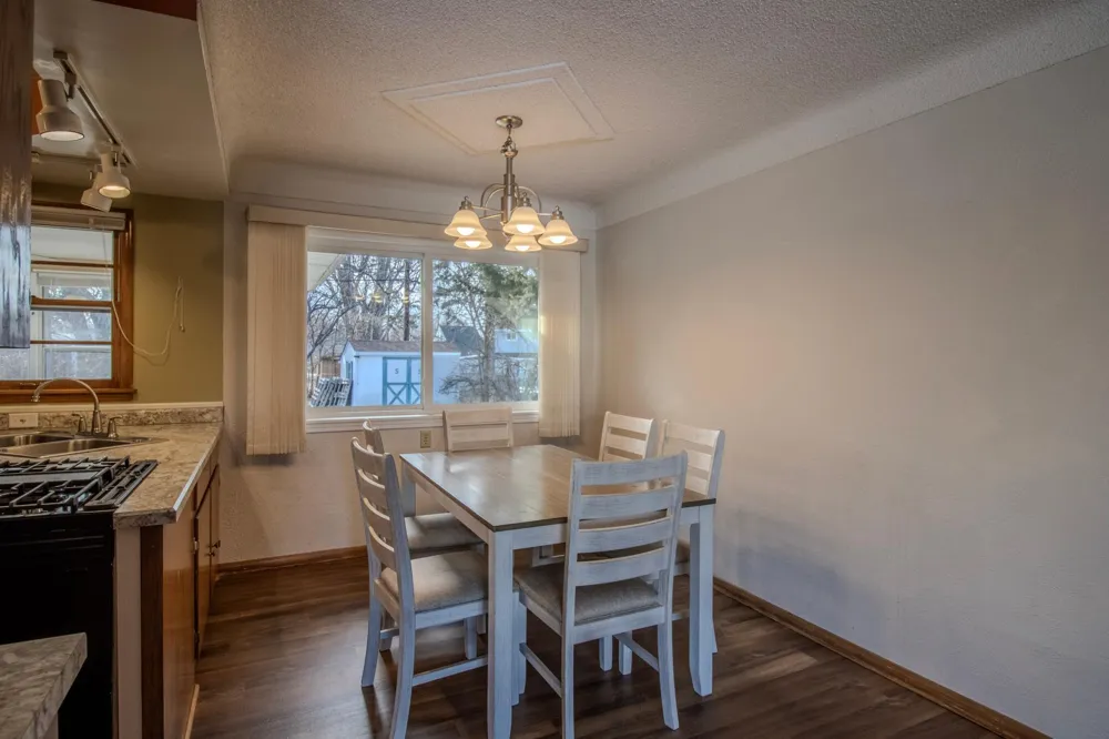 2187 Burr Street Maplewood, MN 55117