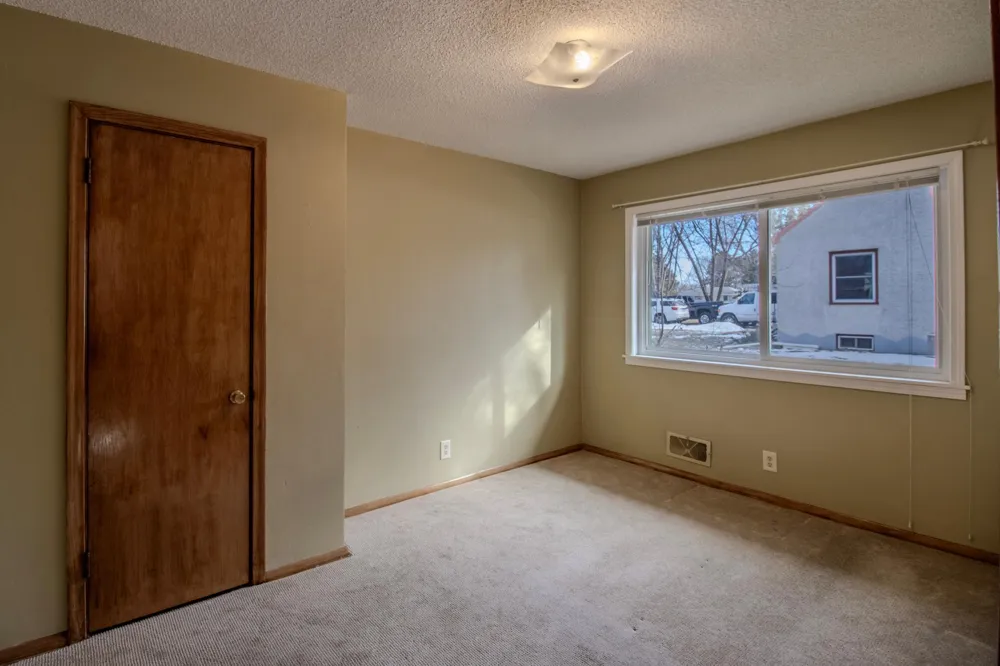 2187 Burr Street Maplewood, MN 55117