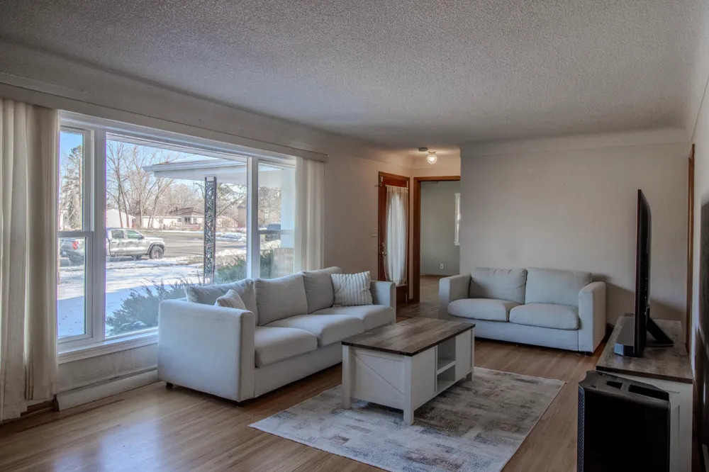 2187 Burr Street Maplewood, MN 55117