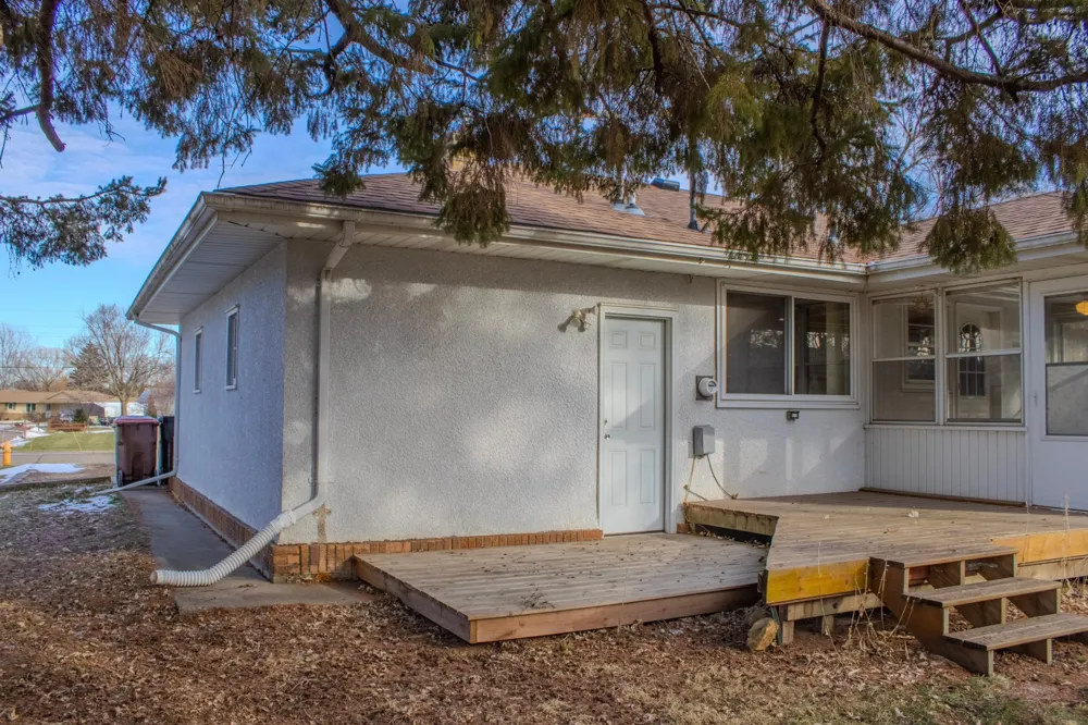 2187 Burr Street Maplewood, MN 55117
