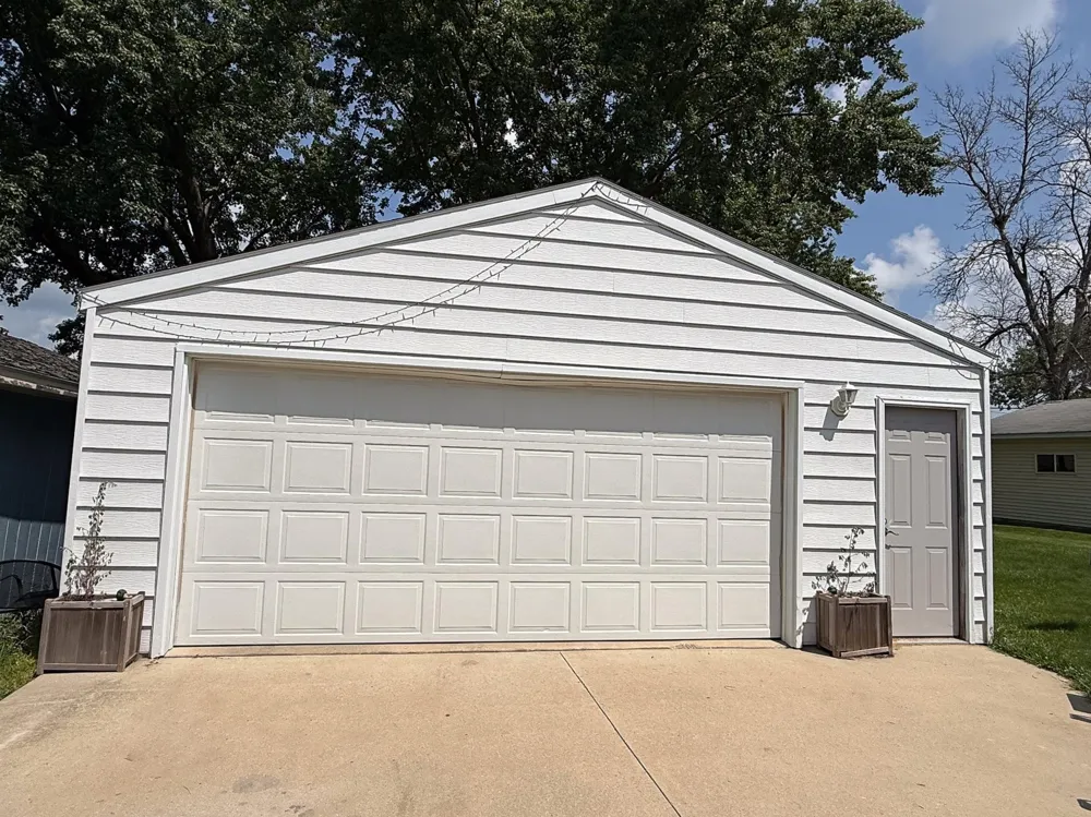 1911 4th Avenue NE Austin, MN 55912
