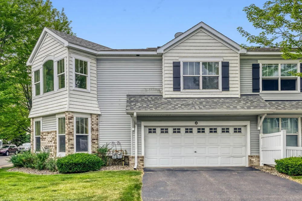3033 Chamberlain Street #4 Maplewood, MN 55109