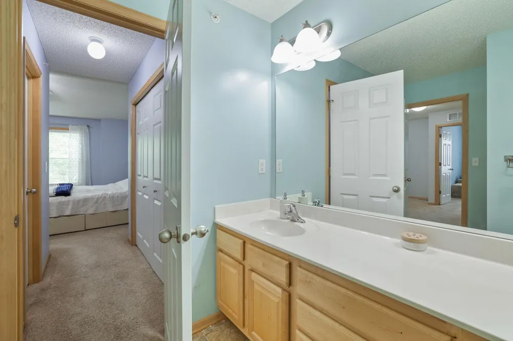 3033 Chamberlain Street #4 Maplewood, MN 55109