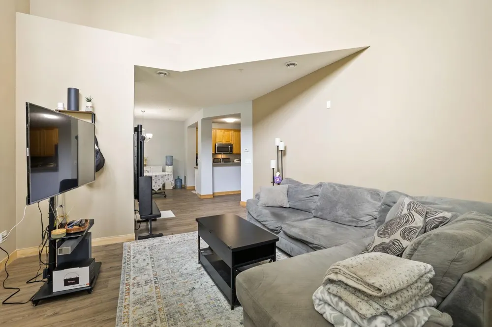 3033 Chamberlain Street #4 Maplewood, MN 55109