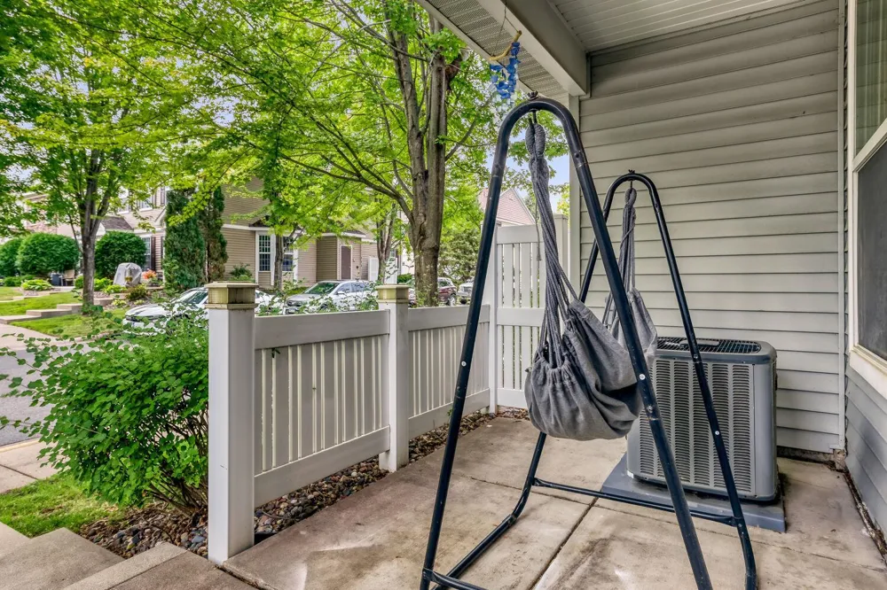 3033 Chamberlain Street #4 Maplewood, MN 55109