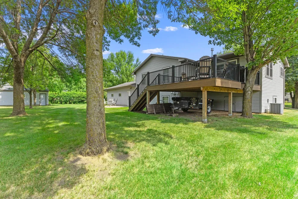 705 Estates Avenue Litchfield, MN 55355