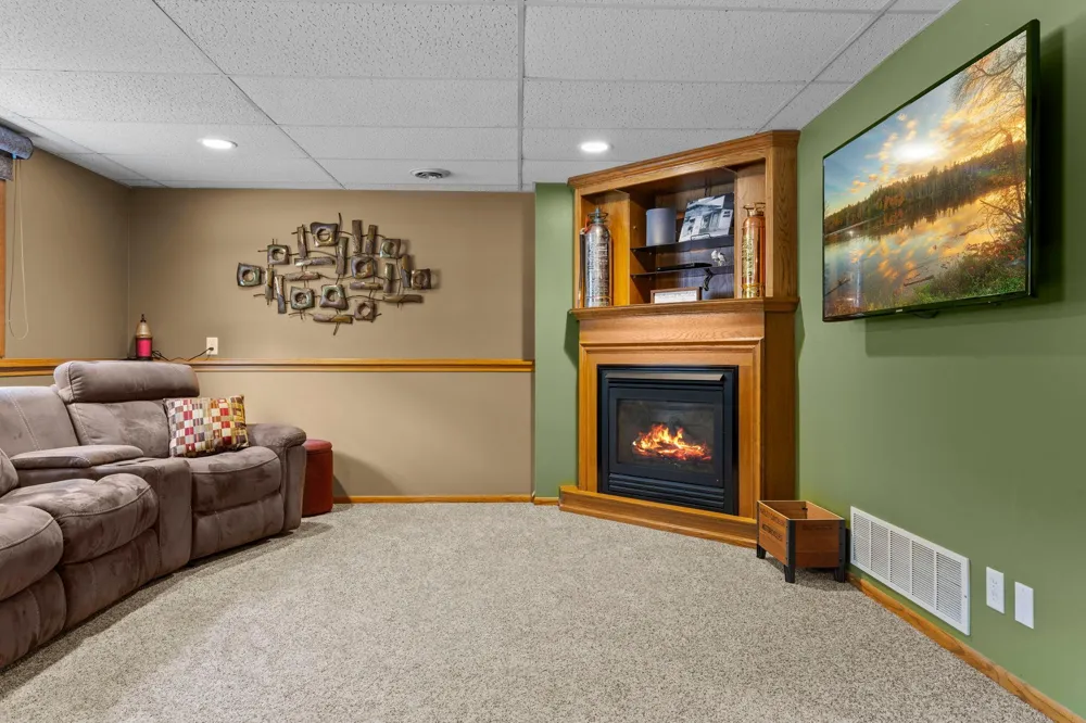 705 Estates Avenue Litchfield, MN 55355