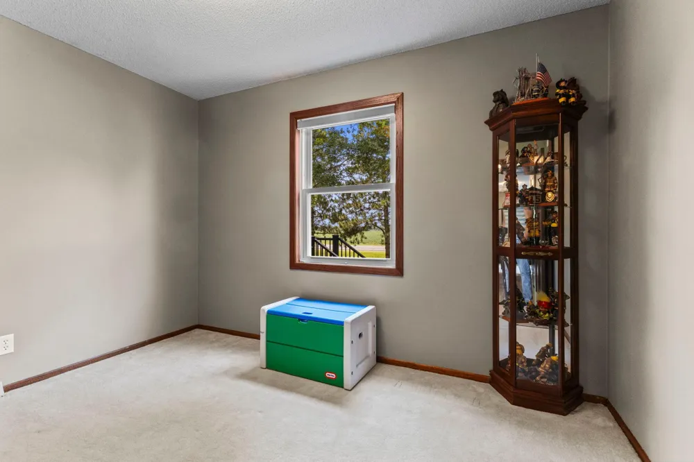 705 Estates Avenue Litchfield, MN 55355