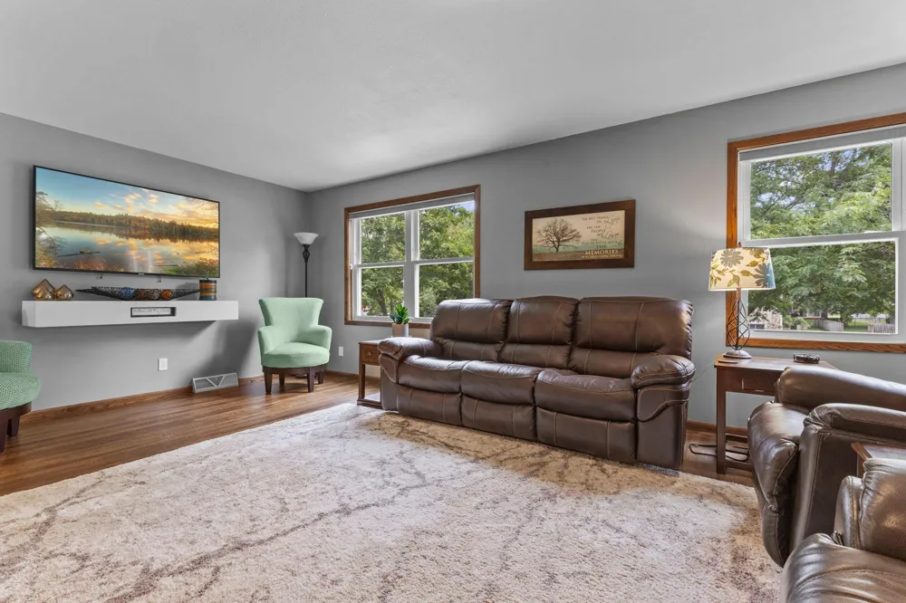705 Estates Avenue Litchfield, MN 55355