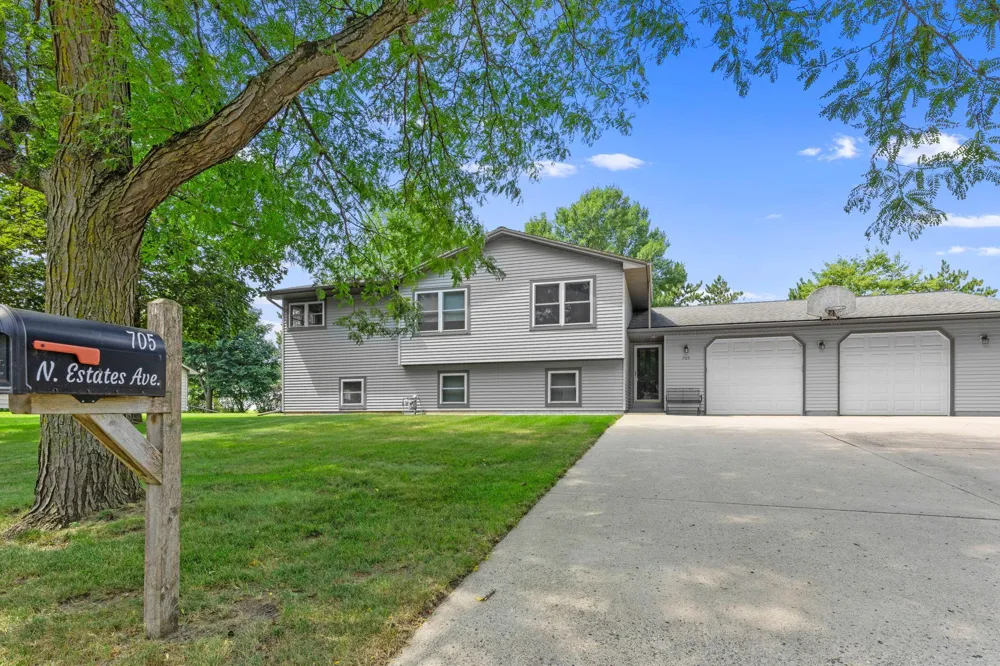 705 Estates Avenue Litchfield, MN 55355