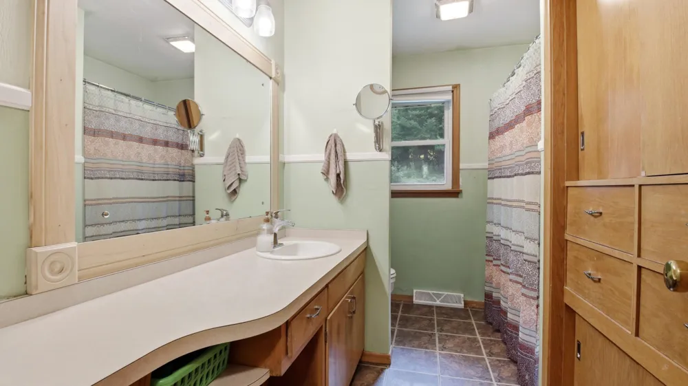 2322 16th Street Eau Claire, WI 54703