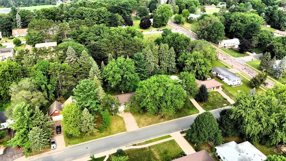 2322 16th Street Eau Claire, WI 54703