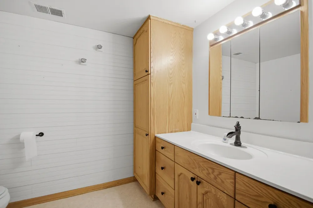 1688 Wedgewood Drive NE Owatonna, MN 55060