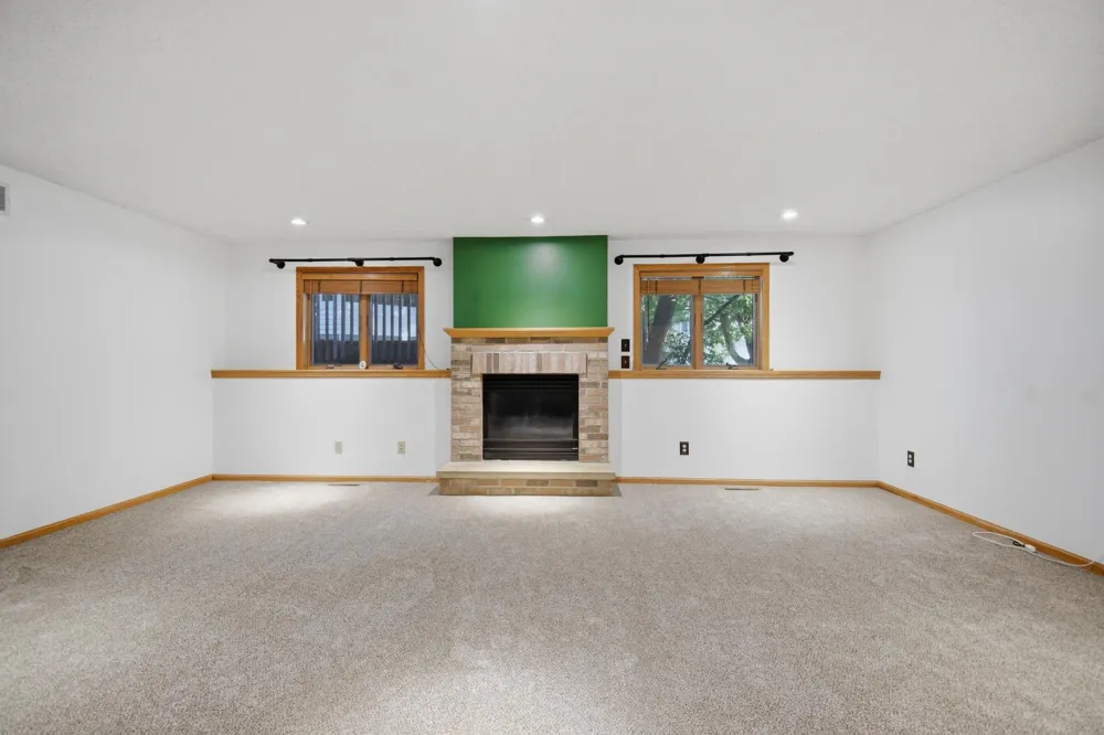 1688 Wedgewood Drive NE Owatonna, MN 55060