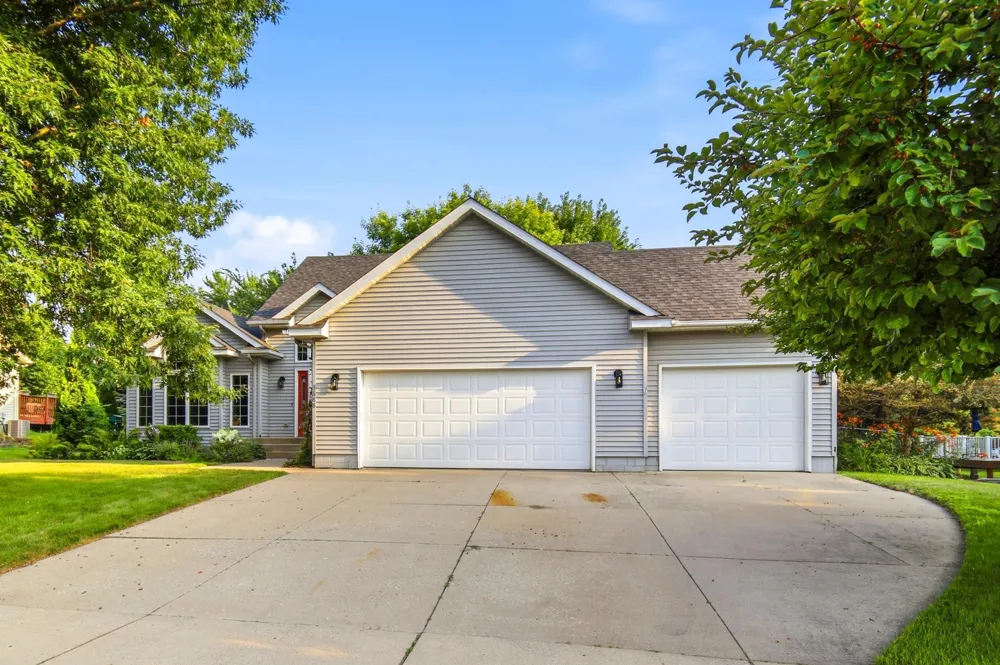 1688 Wedgewood Drive NE Owatonna, MN 55060