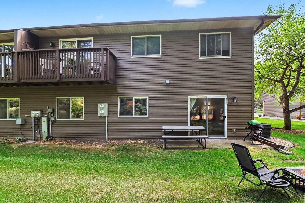 2227 Pinehurst Street Stillwater, MN 55082