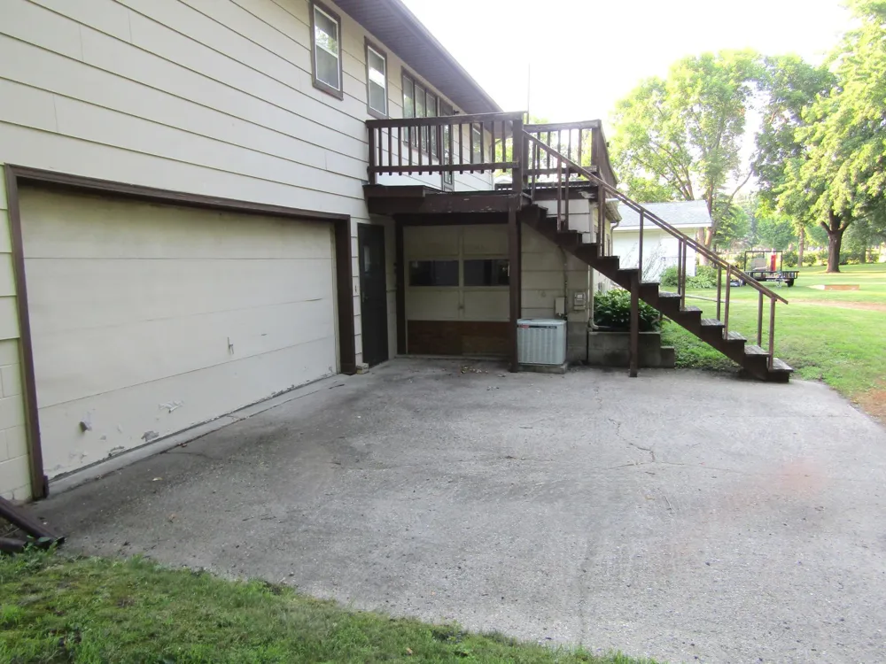 1646 5th Street Montevideo, MN 56265