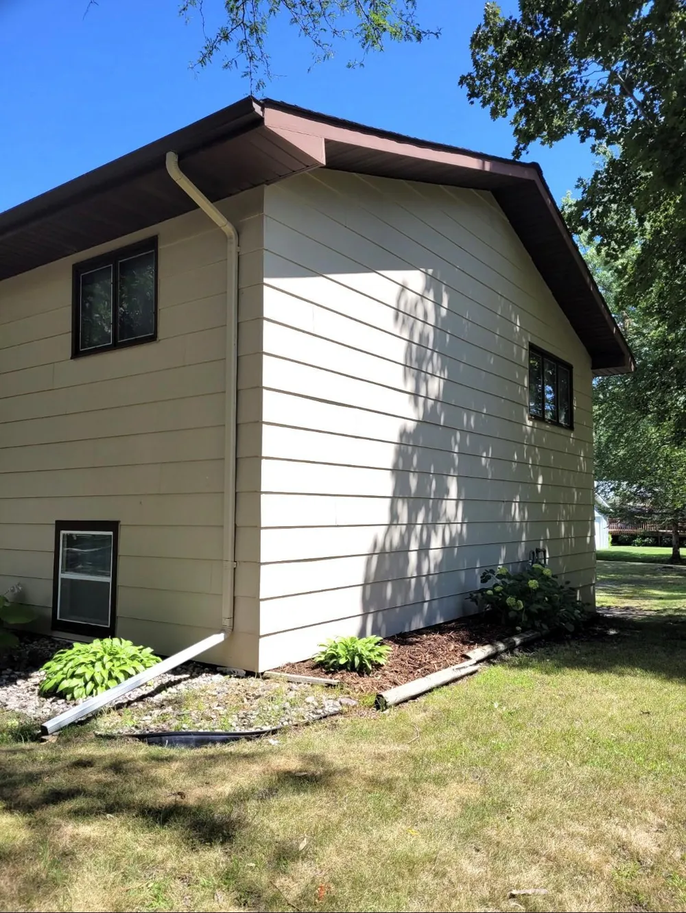 1646 5th Street Montevideo, MN 56265