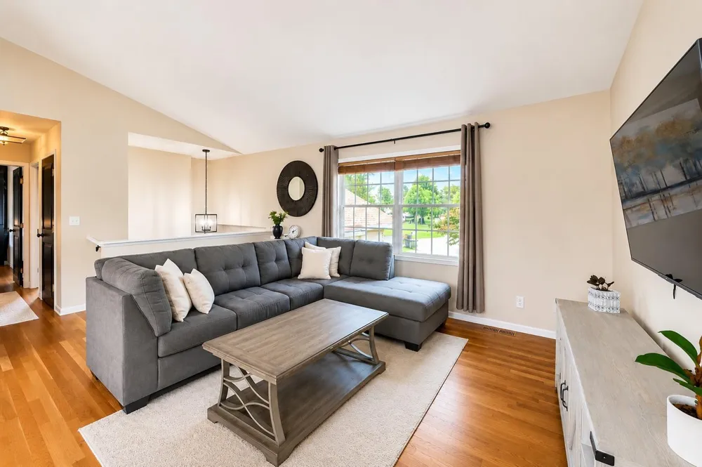 109 French Court Roberts, WI 54023