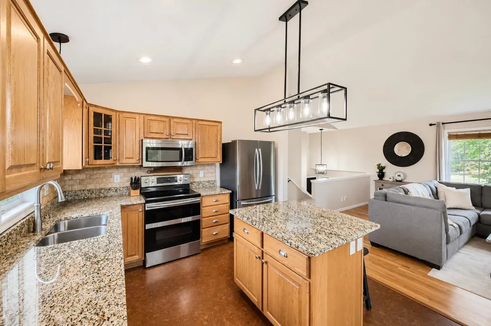 109 French Court Roberts, WI 54023