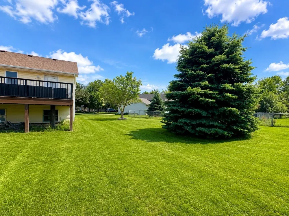 109 French Court Roberts, WI 54023