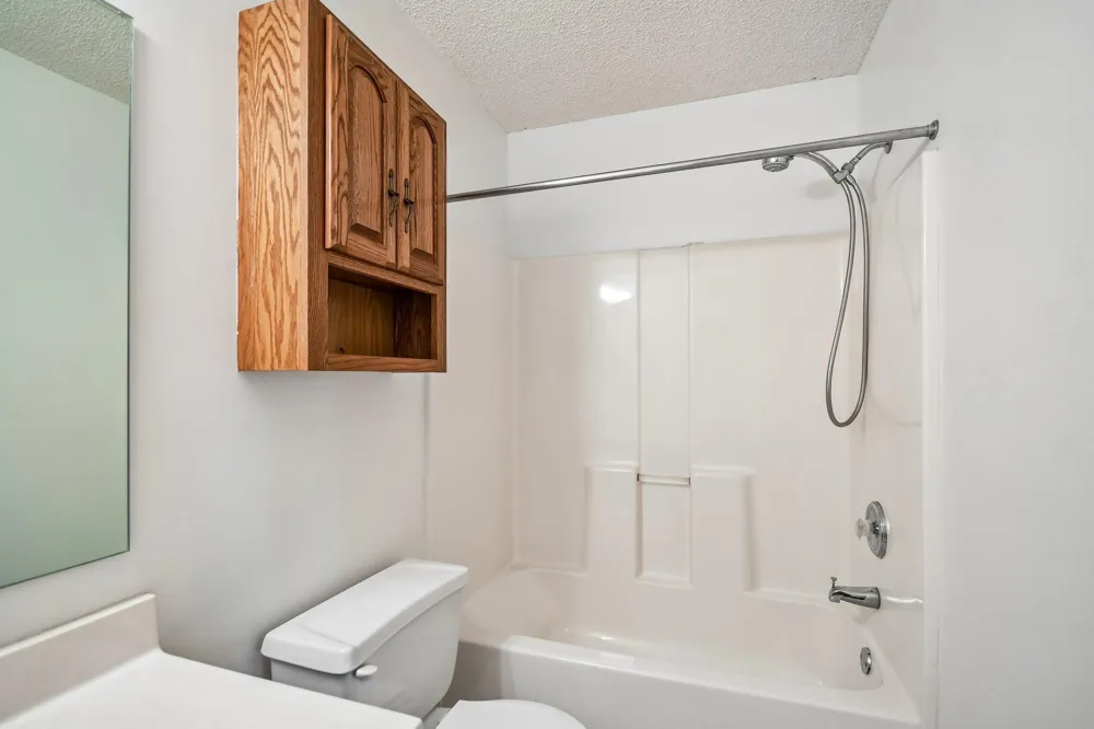 2580 Bedford Court #16 Mendota Heights, MN 55120