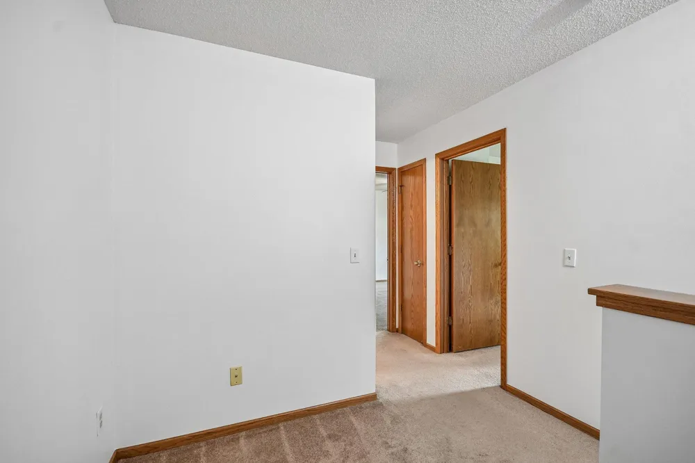 2580 Bedford Court #16 Mendota Heights, MN 55120