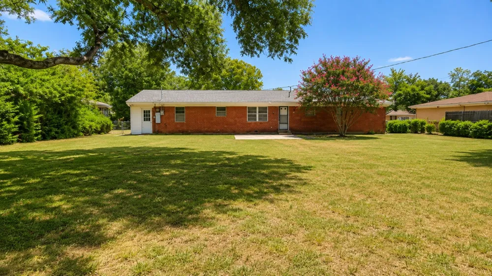 3613 Chaffin Drive Richland Hills, TX 76118