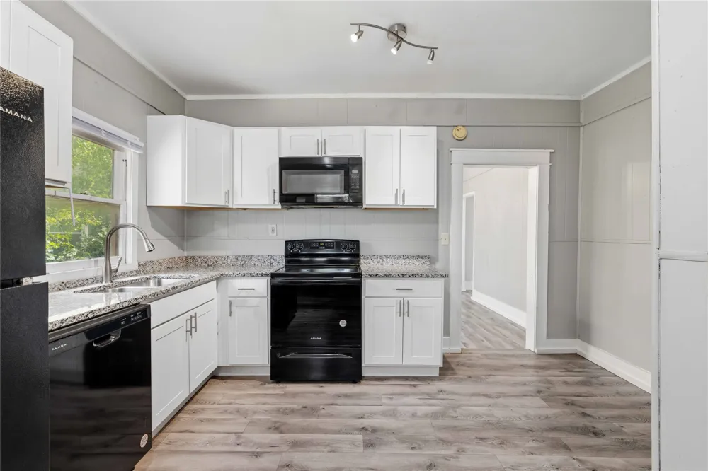 1317 Avenue C Brownwood, TX 76801