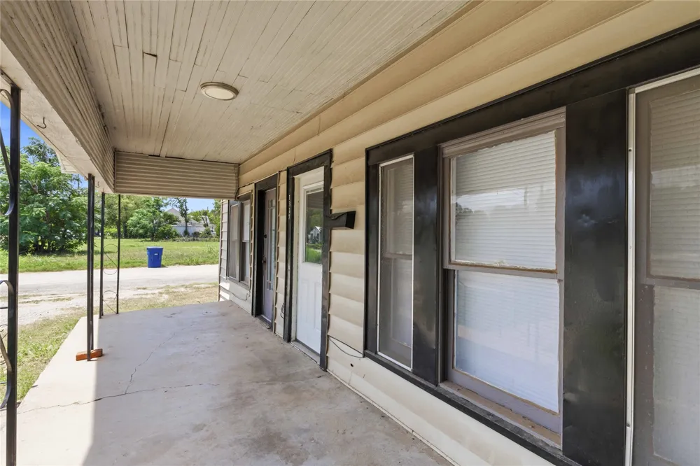 1317 Avenue C Brownwood, TX 76801
