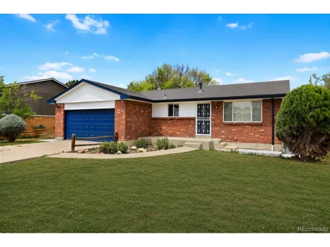 3963 W 65th Place