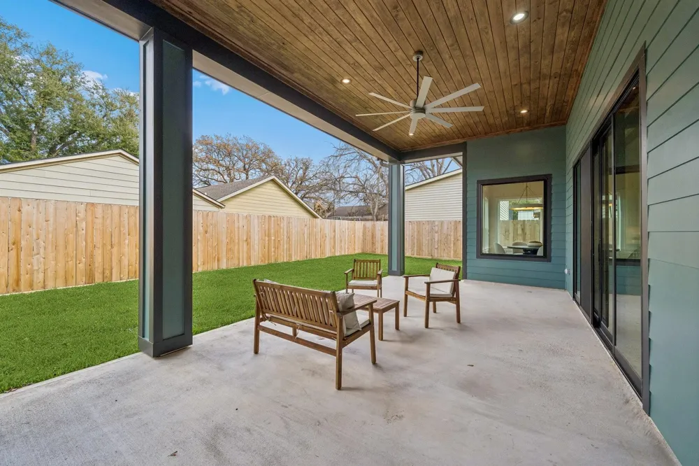 511 Graceland Street Houston, TX 77009
