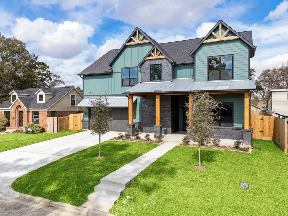 511 Graceland Street Houston, TX 77009