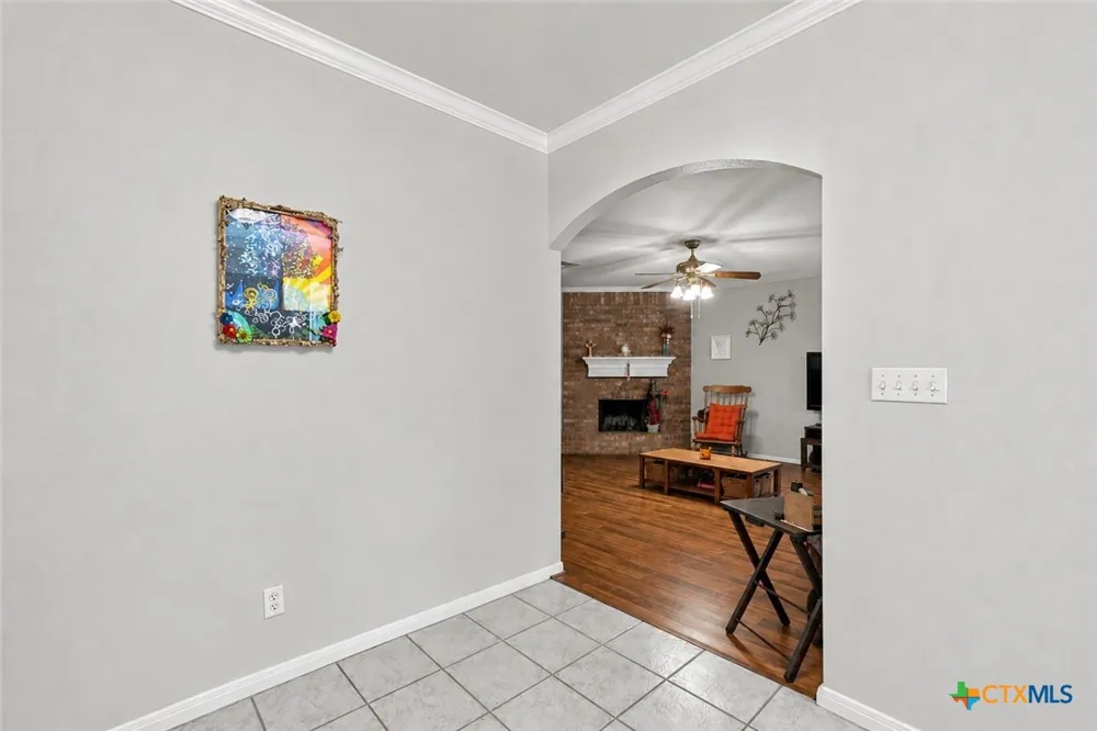 801 Moccasin Trail La Grange, TX 78945