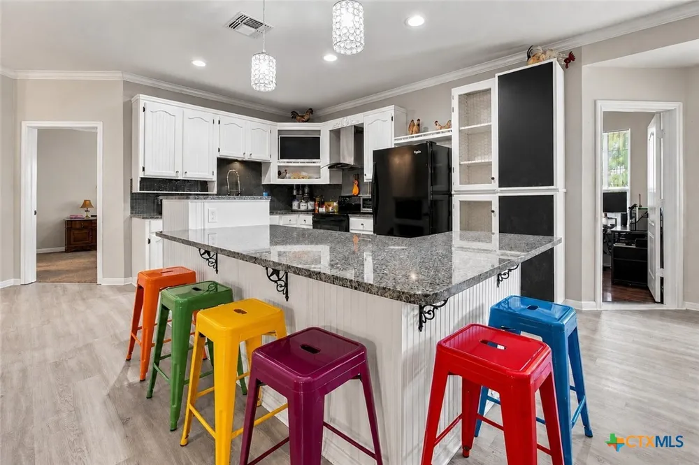 801 Moccasin Trail La Grange, TX 78945