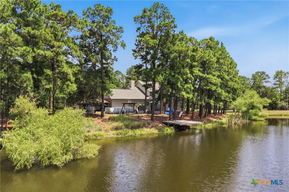 801 Moccasin Trail La Grange, TX 78945