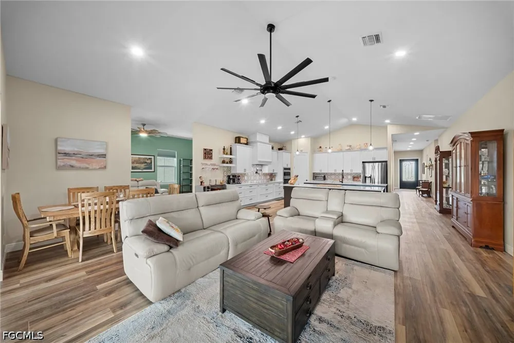 Rivercreek Court Alva, FL 33920