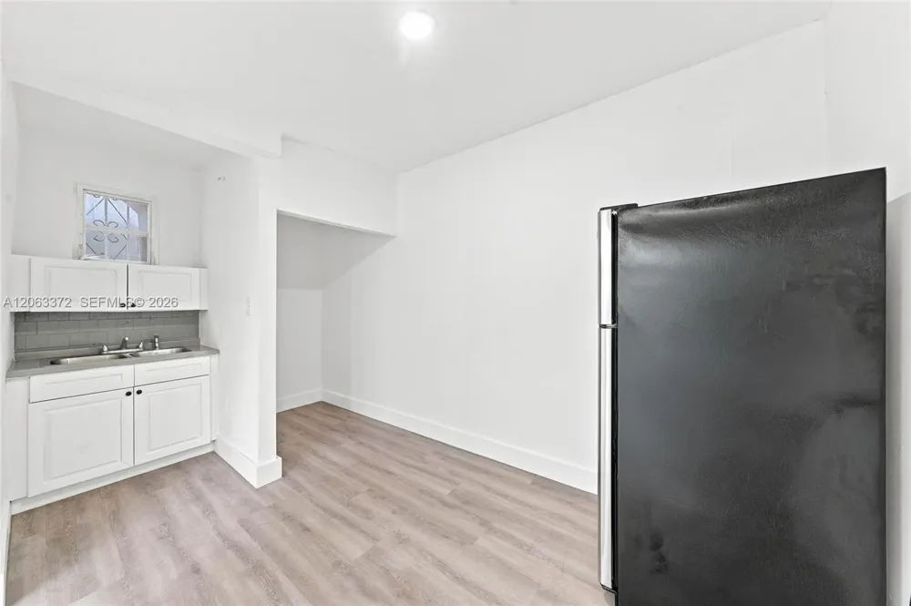 128 NW 9th Ave #6 Miami, FL 33128